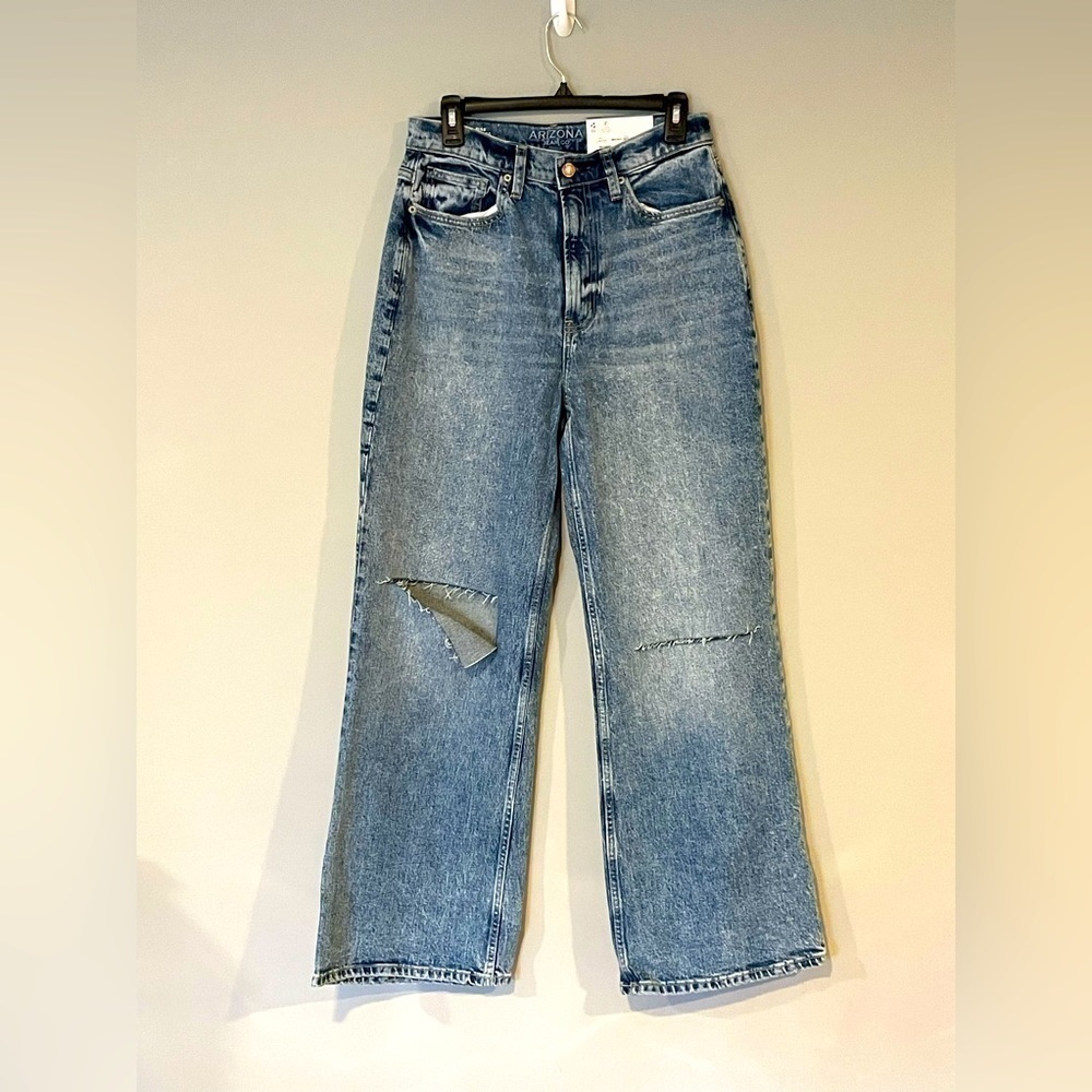 NWT size 9 Arizona Jean Co. wide leg high rise stonewashed jeans